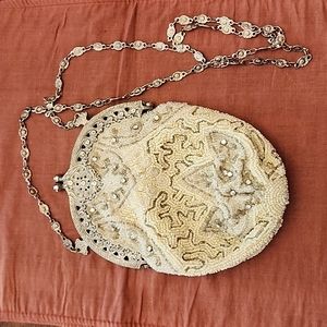 RARE ⭐️ VINTAGE beaded purse - CHRISTIANA